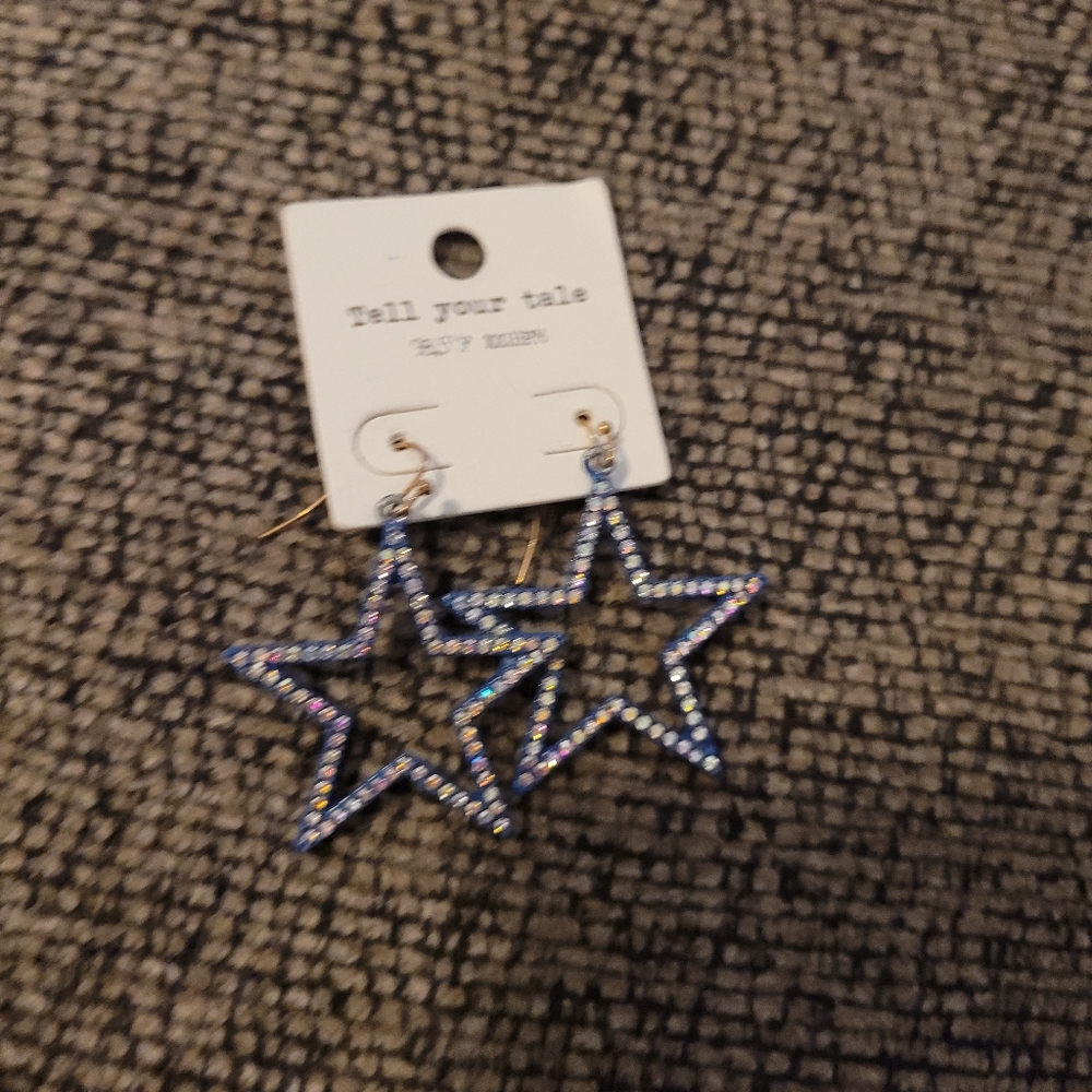 Star shaped earrings